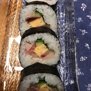 海鮮太巻き寿司